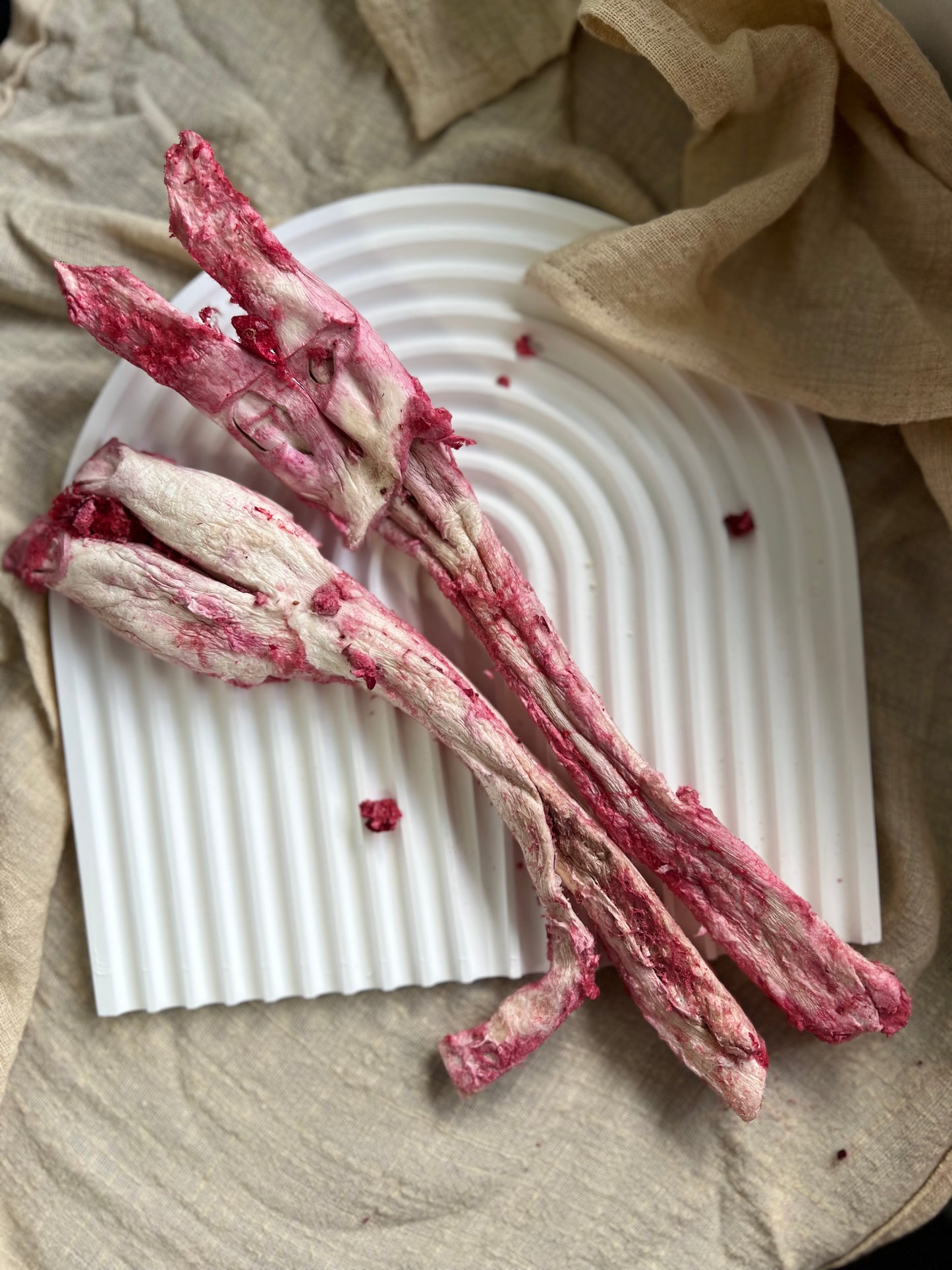 Cranberry & Strawberry Beef Tendons